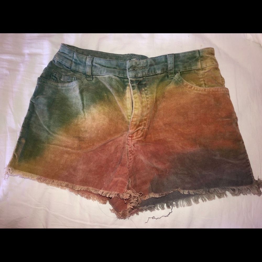 Corduroy colored shorts.
